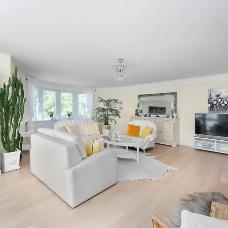 شقة Family With Spacious Terrace And Garage In By Renters كولوبرزيغ